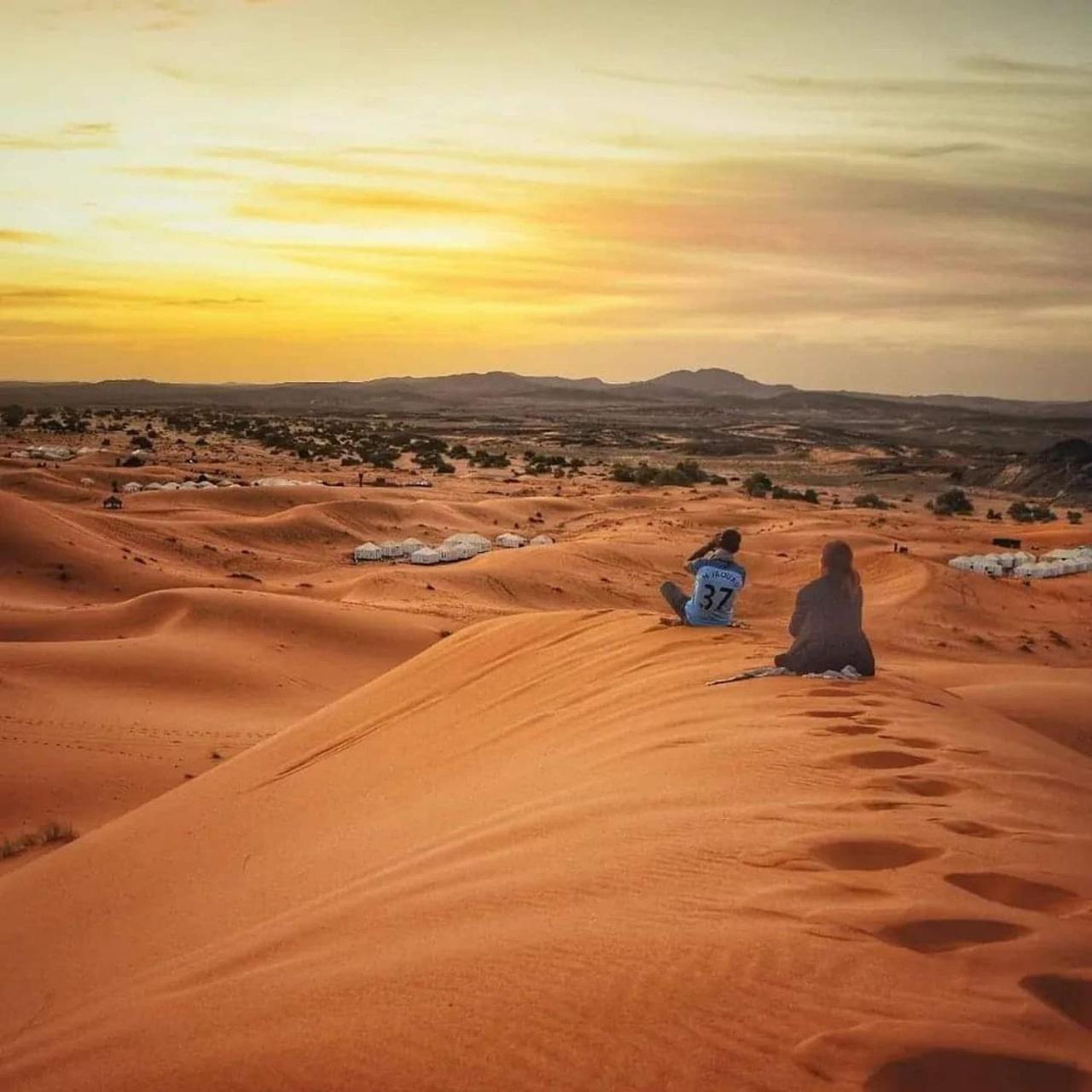 Merzouga Horizon Luxury Camp Екстер'єр фото